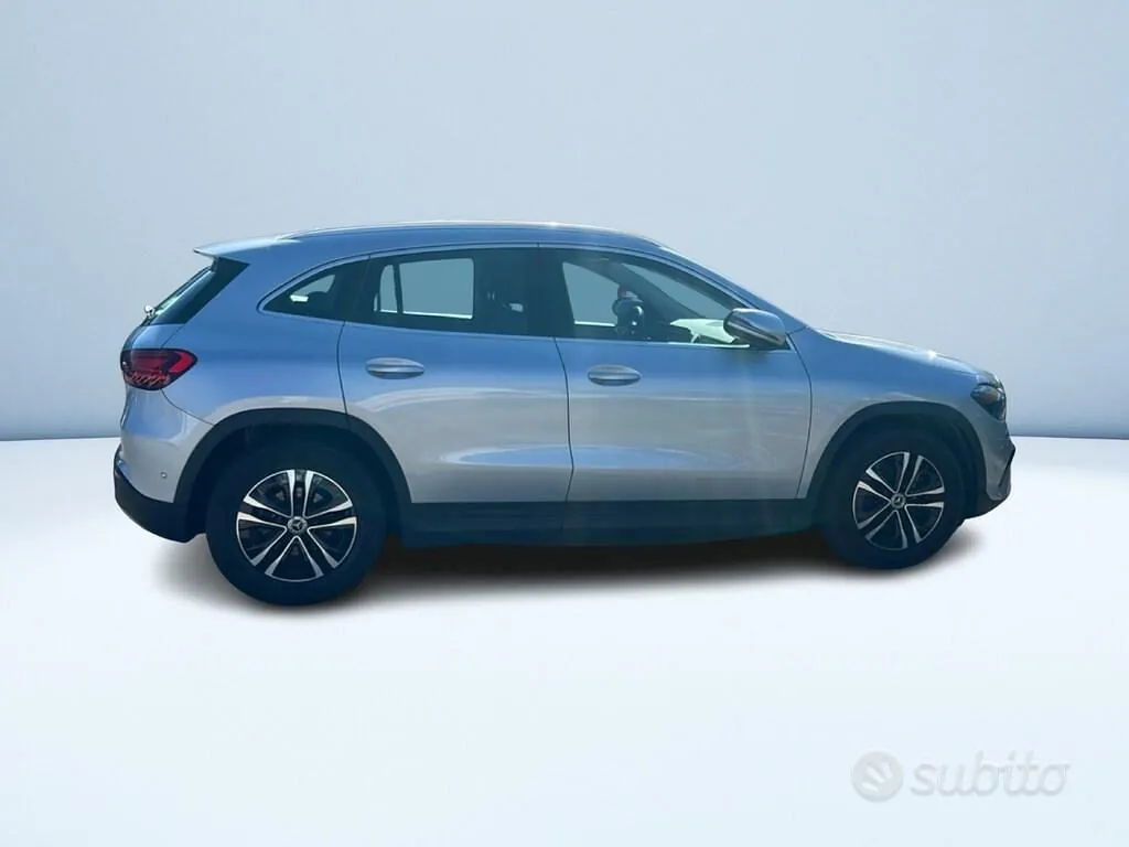 Mercedes-Benz Gla 2025 photo 3