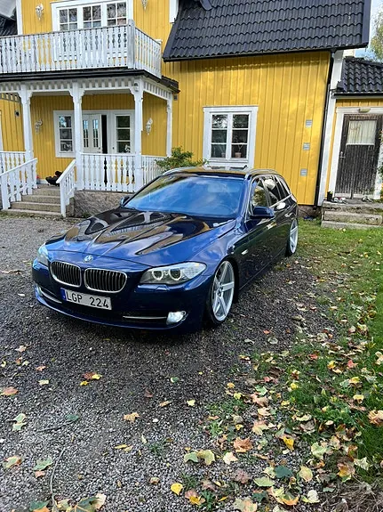 BMW 520D 2011 photo 2