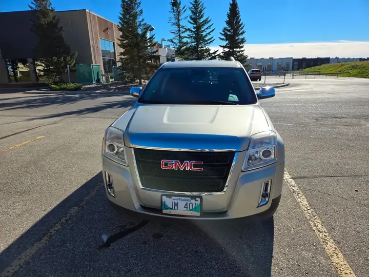 GMC Terrain 2015 photo 2