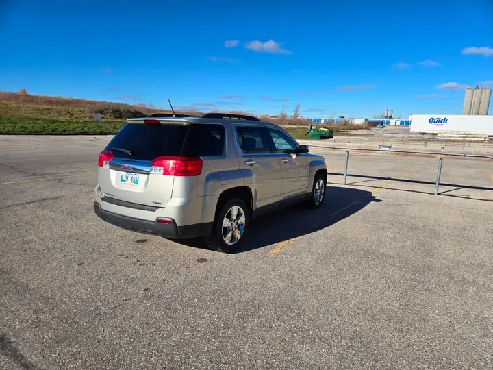 GMC Terrain 2015 photo 4