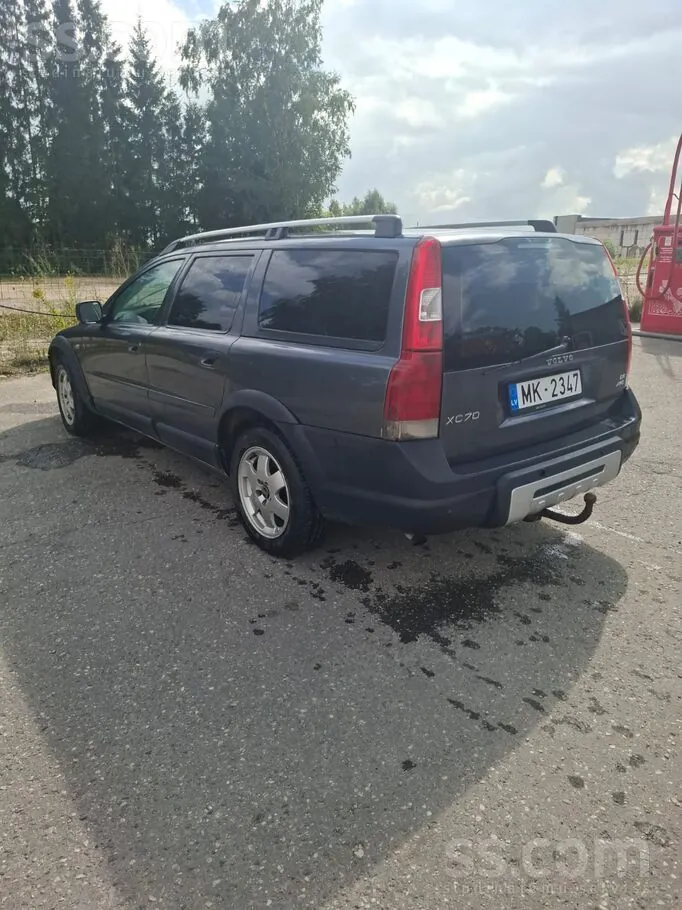 Volvo Xc 70 2004 photo 2