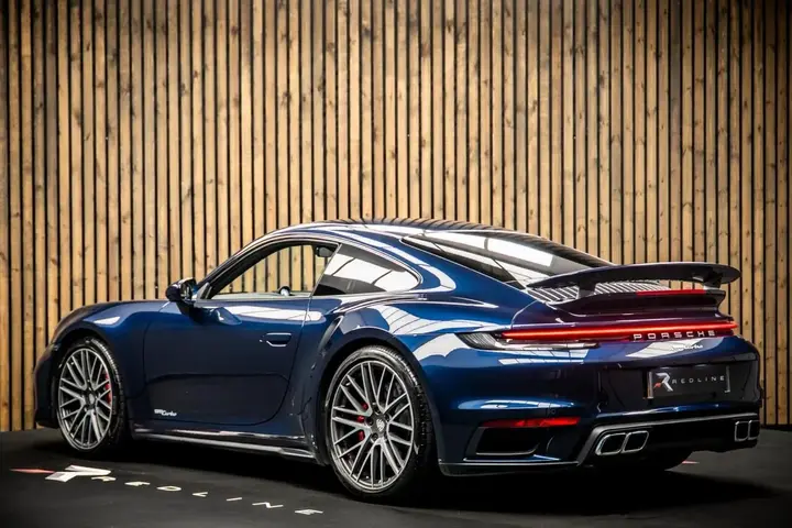 Porsche 911 2021 photo 3