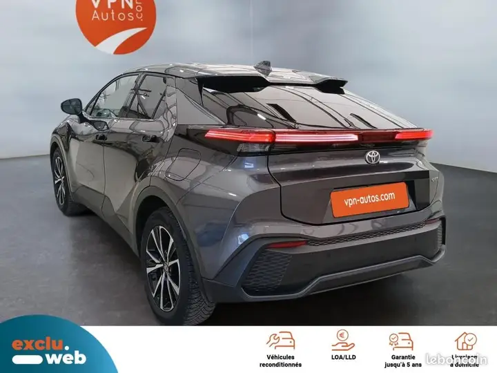 Toyota C-Hr 2025 photo 3