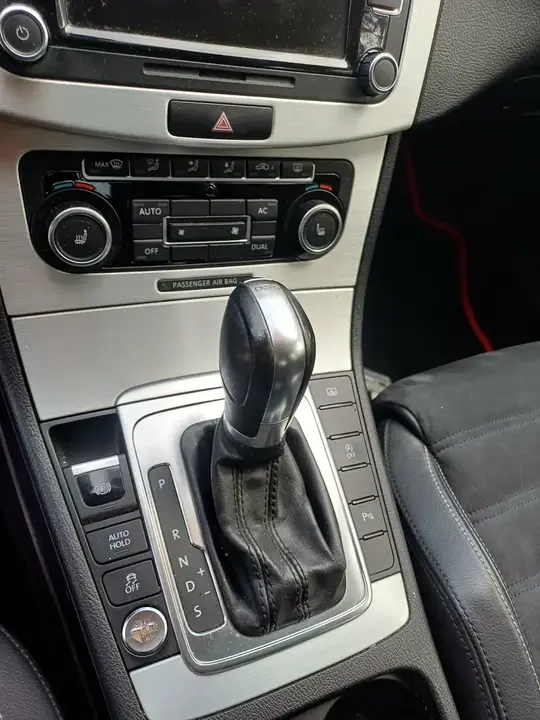 Volkswagen Passat Cc 2011 photo 2