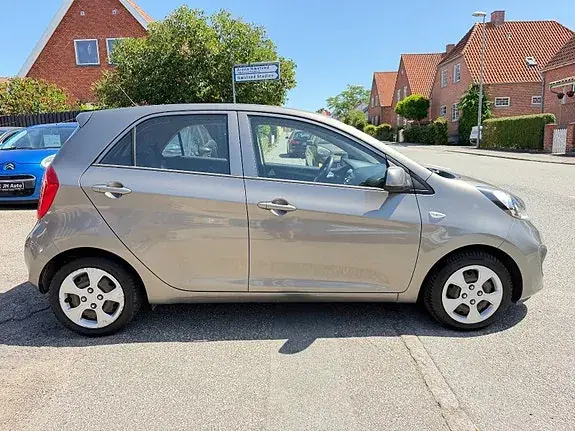 Kia Picanto 2014 photo 2