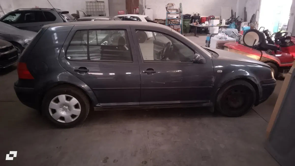 Volkswagen Golf 2001 photo 3
