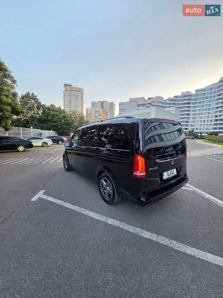 Mercedes-Benz Eqv 2020 photo 3