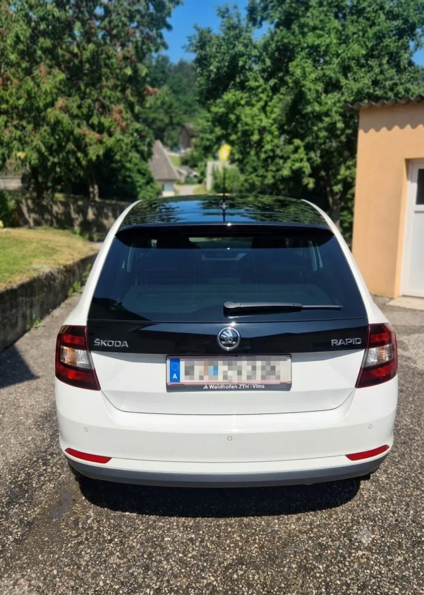 Skoda Rapid 2016 photo 2
