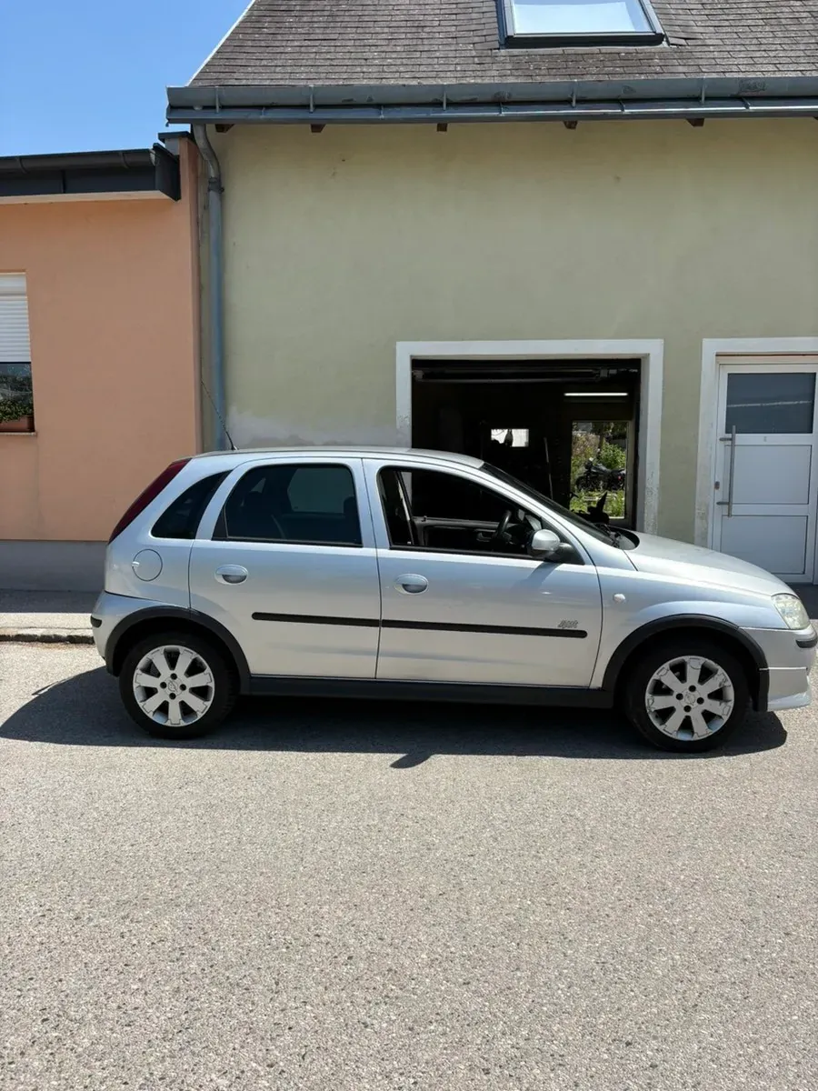 Opel Corsa 2003 photo 3