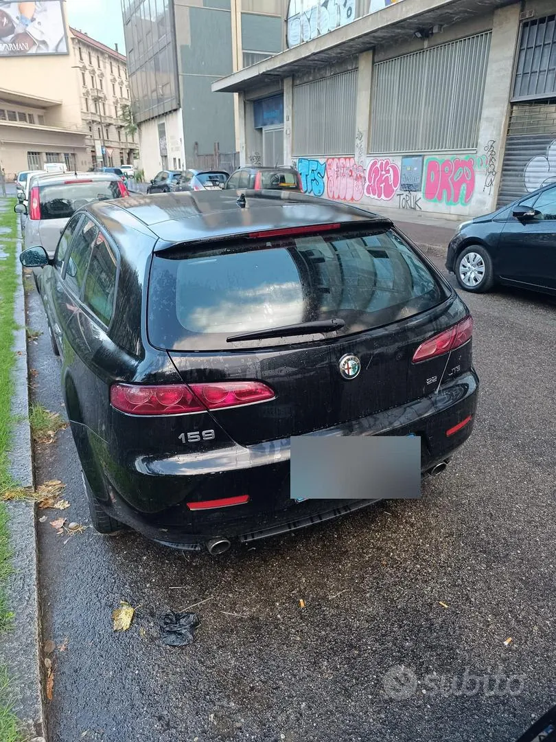 Alfa Romeo 159 2010 photo 2