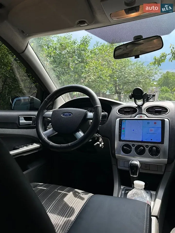 Ford Focus 2009 photo 4
