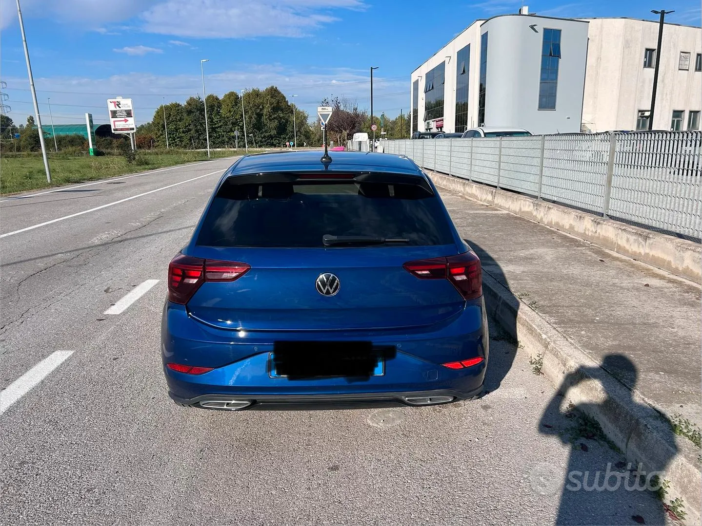 Volkswagen Polo 2023 photo 2