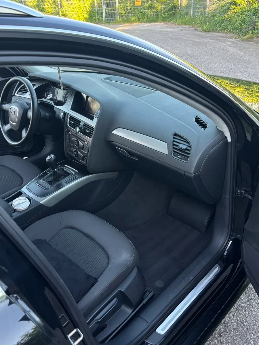 Audi A4 2008 photo 3