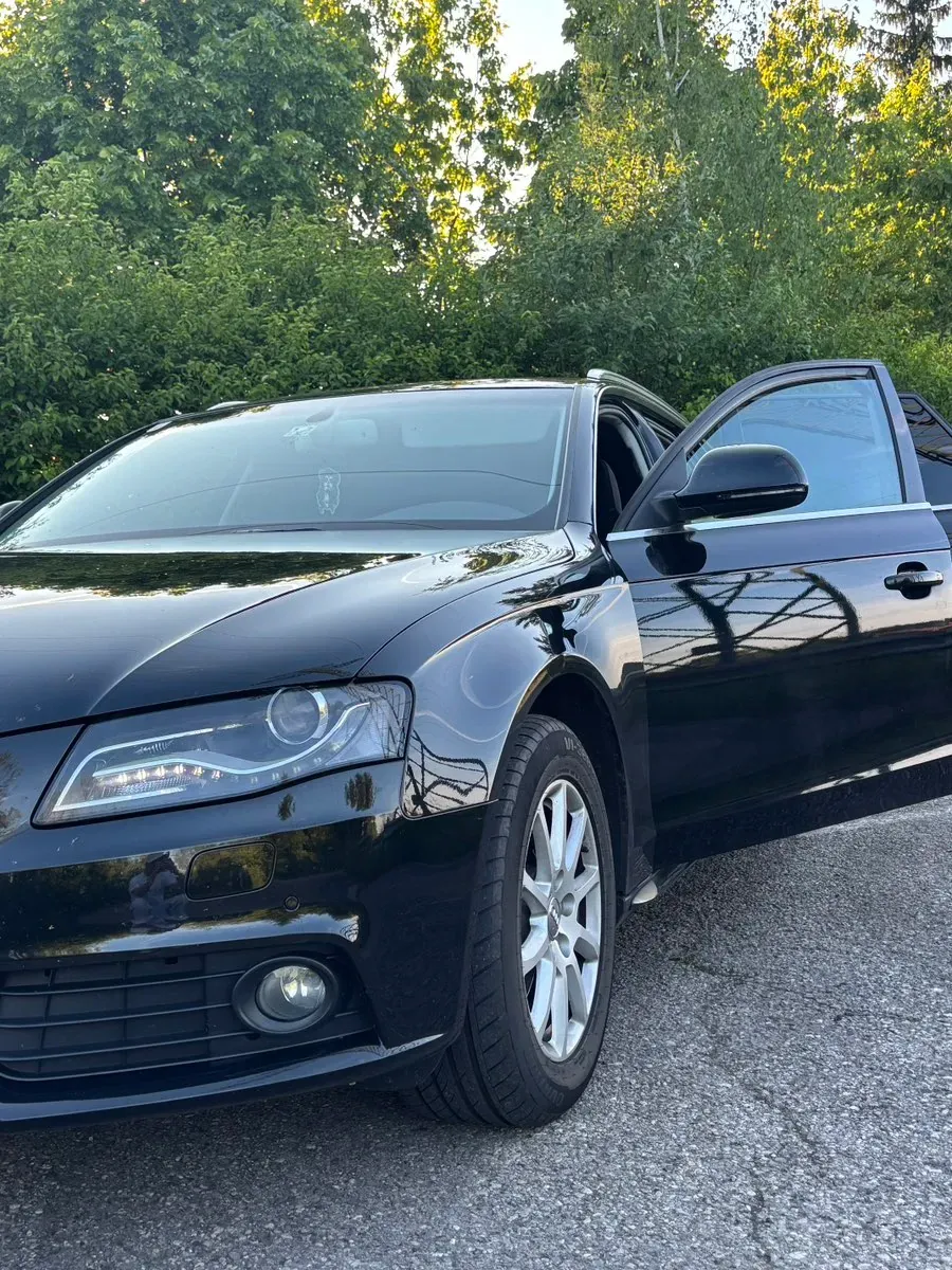 Audi A4 2008 photo 2