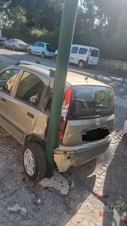 Fiat Panda 2010 photo 2