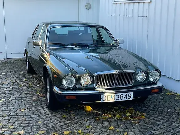 Jaguar Xj6