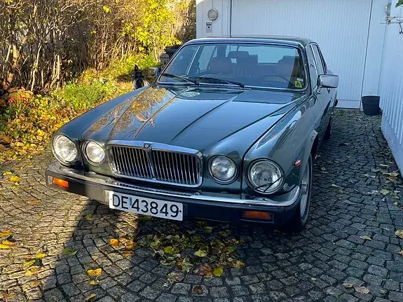 Jaguar Xj6 1985 photo 2