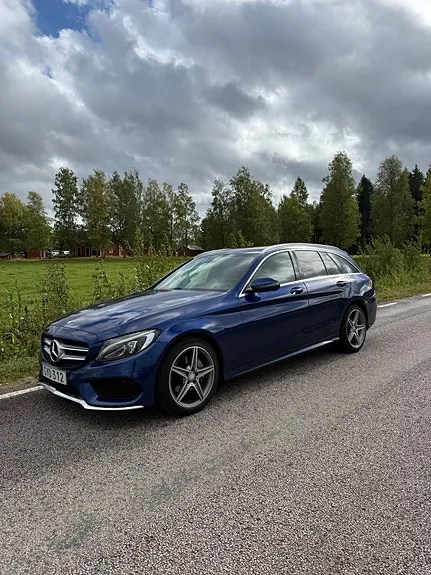 Mercedes-Benz C220
