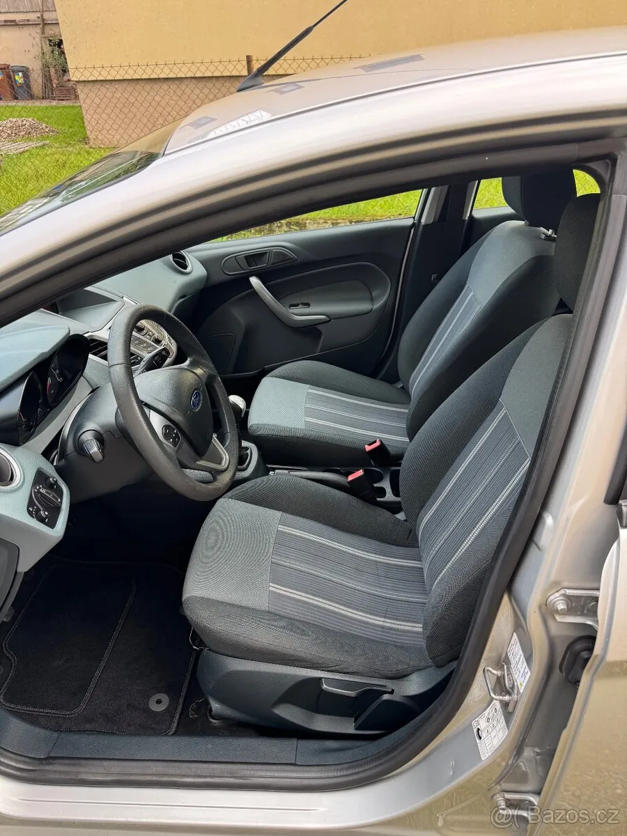 Ford Fiesta 2009 photo 5