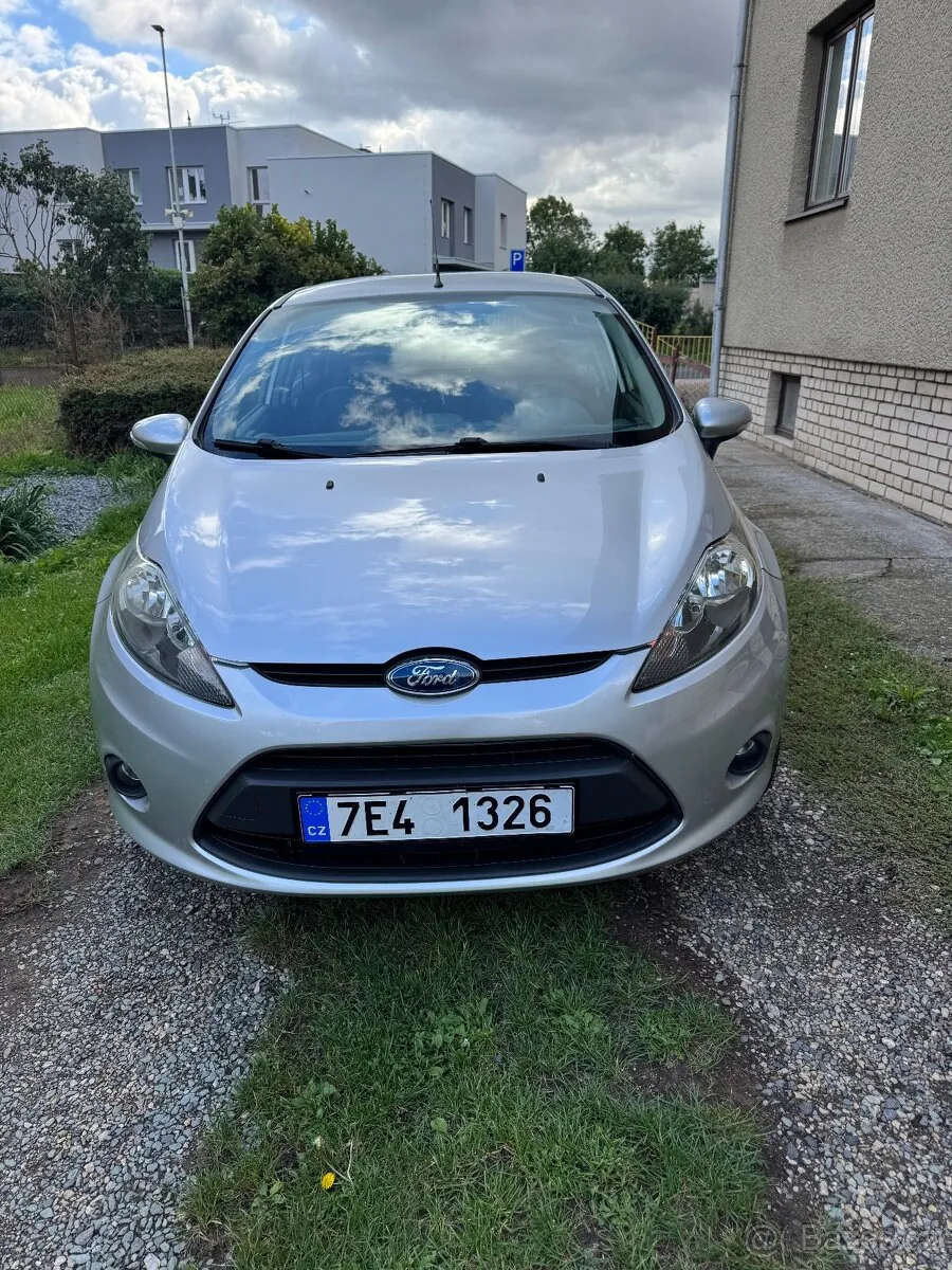 Ford Fiesta 2009 photo 3