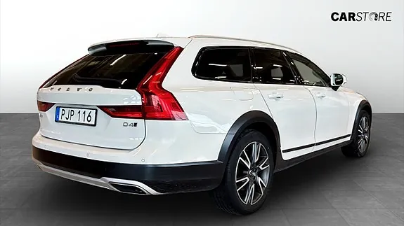 Volvo V90 Cross Country 2018 photo 2