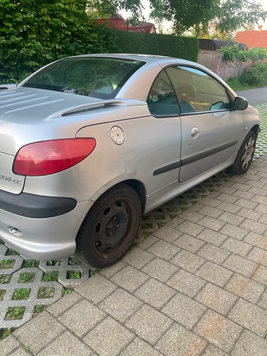 Peugeot 206 2001 photo 3