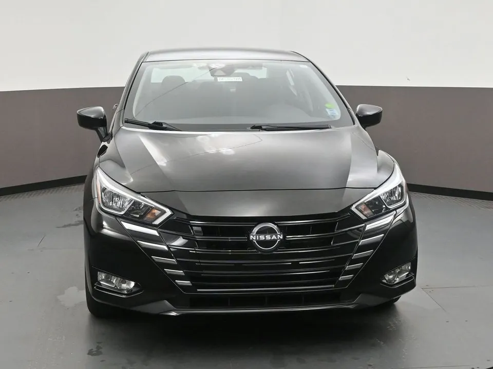 Nissan Versa 2025 photo 2