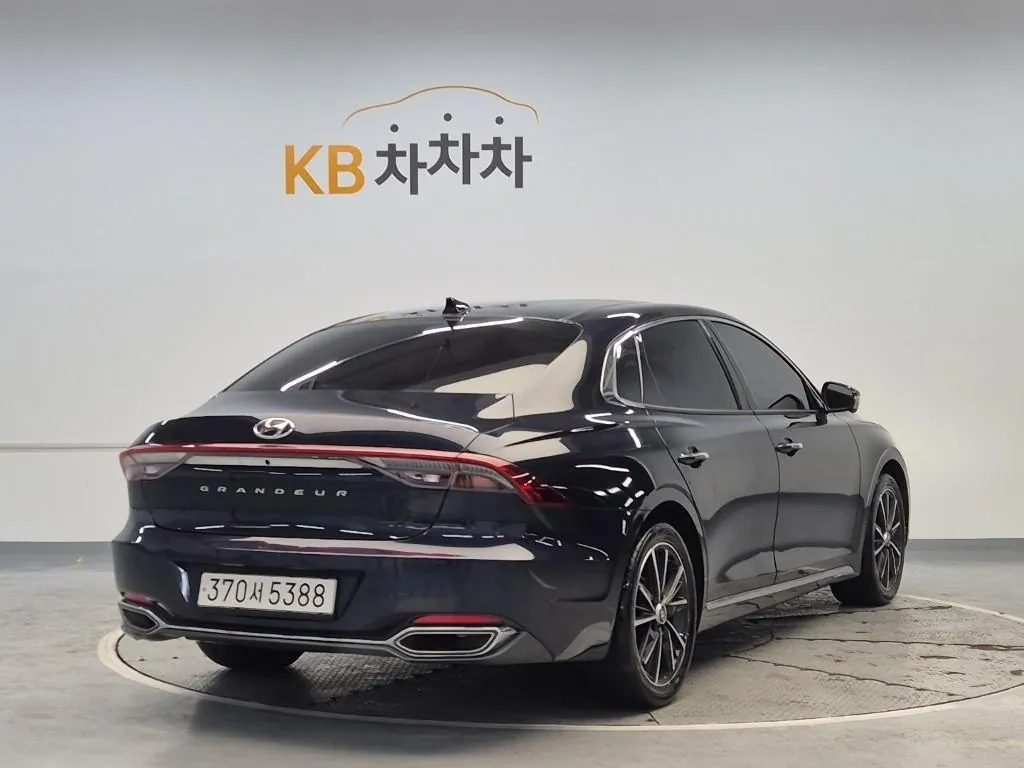 Hyundai Grandeur 2022 photo 3