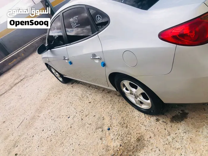 Hyundai Avante 2008 photo 3