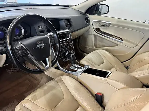 Volvo V60 2011 photo 5