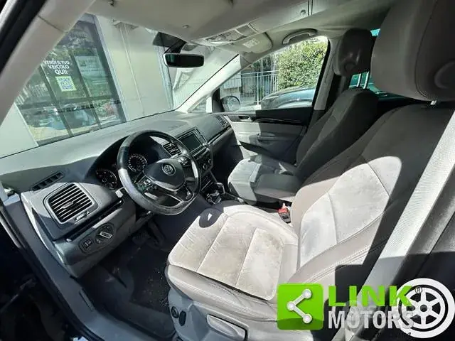 Volkswagen Sharan 2016 photo 2