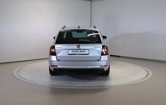 Skoda Octavia 2019 photo 4