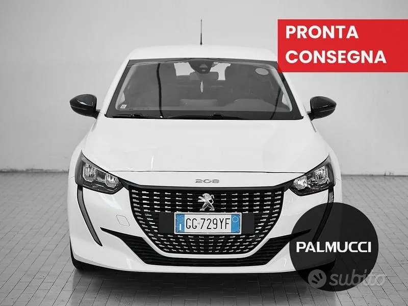 Peugeot 208 2021 photo 2