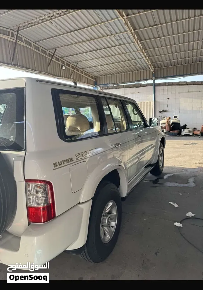 Nissan Patrol 2004 photo 2