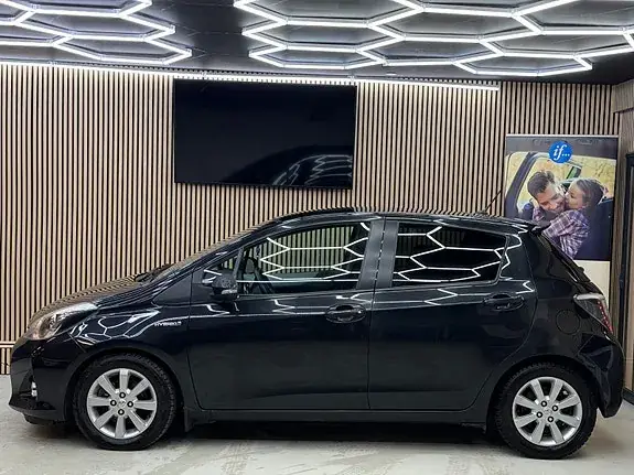 Toyota Yaris 2013 photo 5