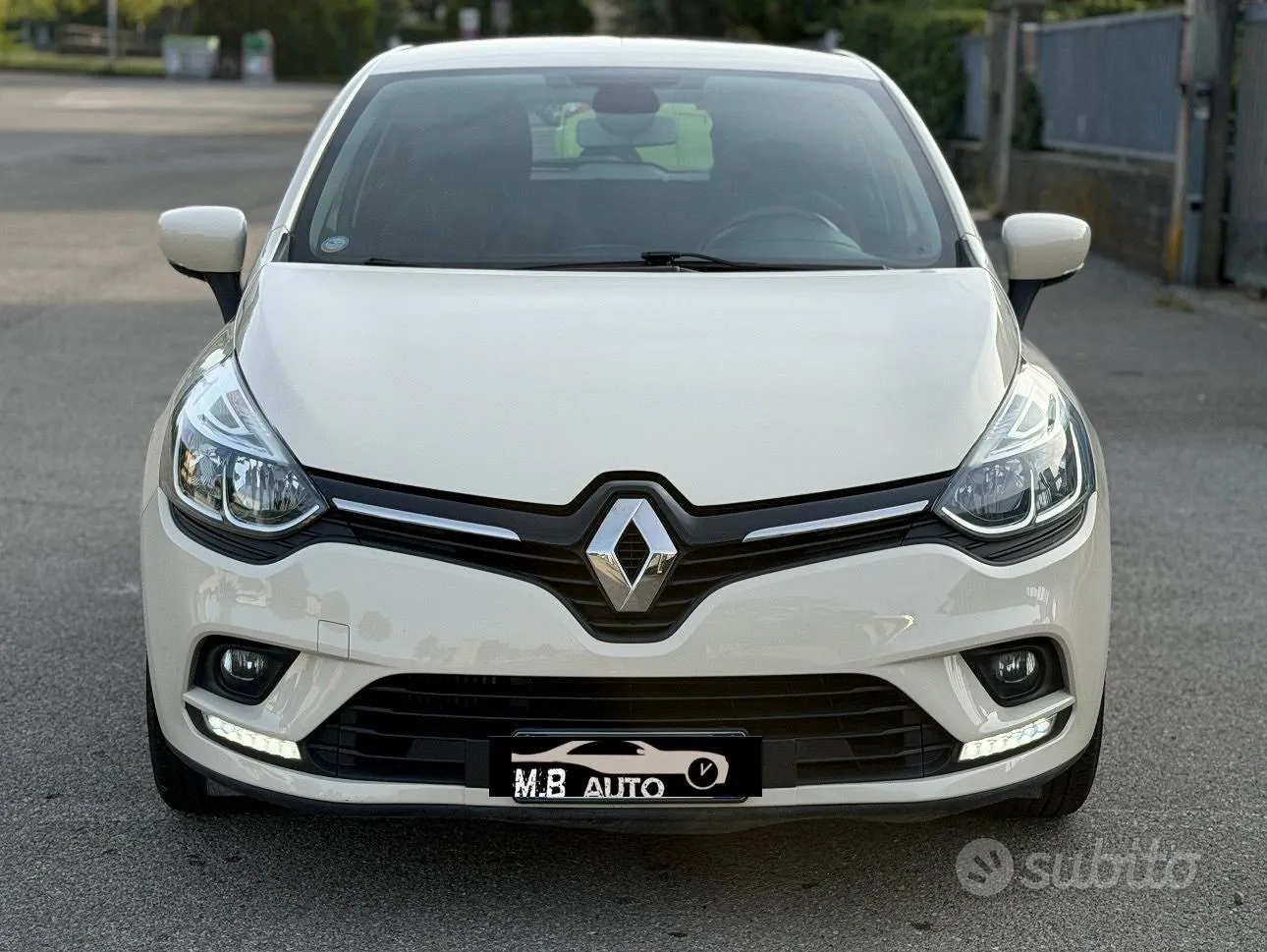 Renault Clio 2018 photo 2