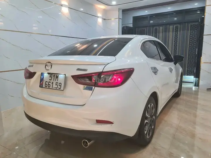 Mazda 2 2018 photo 4