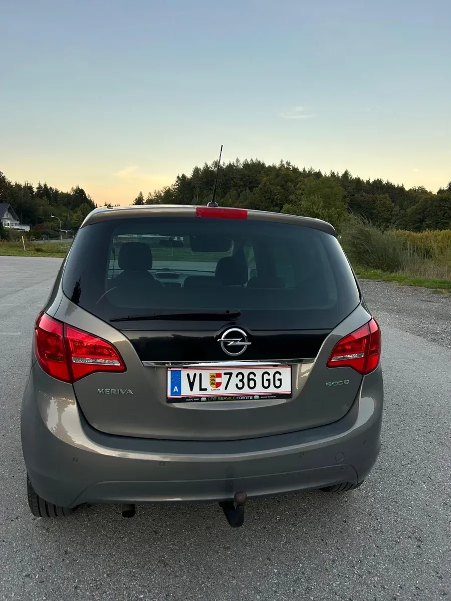 Opel Meriva 2010 photo 2