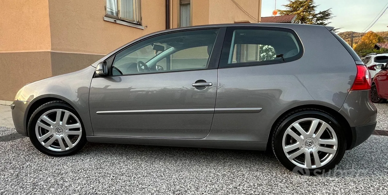 Volkswagen Golf 2005 photo 2