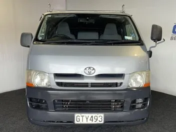 Toyota Hiace 2006 photo 3