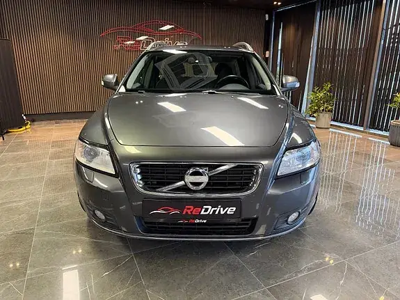 Volvo V50 2012 photo 2