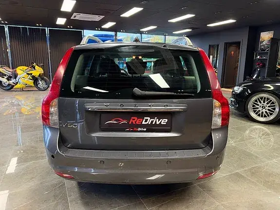 Volvo V50 2012 photo 5