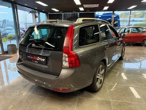 Volvo V50 2012 photo 4