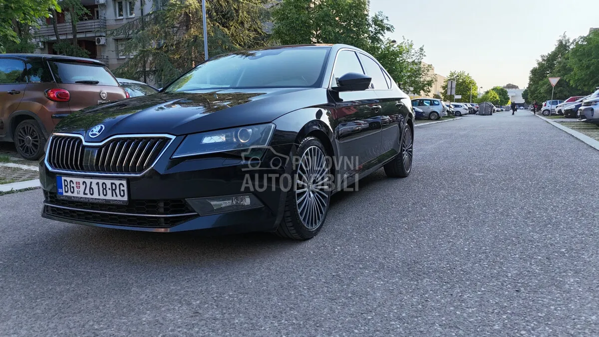 Skoda Superb 2017 photo 3
