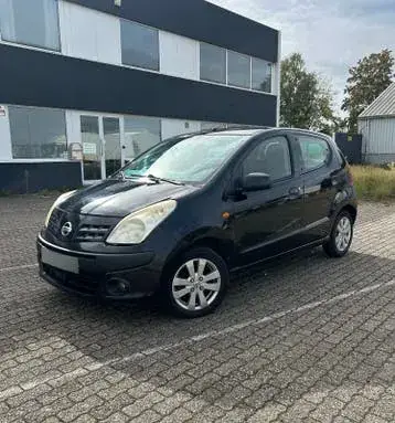Nissan Pixo