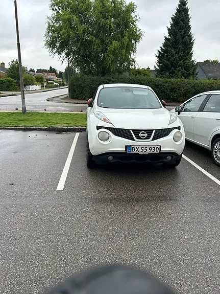 Nissan Juke 2011 photo 2