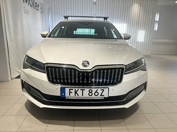 Skoda Superb 2020 photo 2