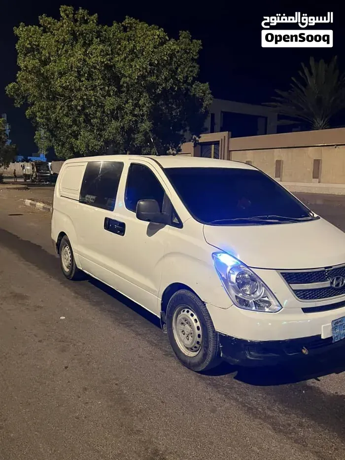 Hyundai H1 Gl 2010 photo 4