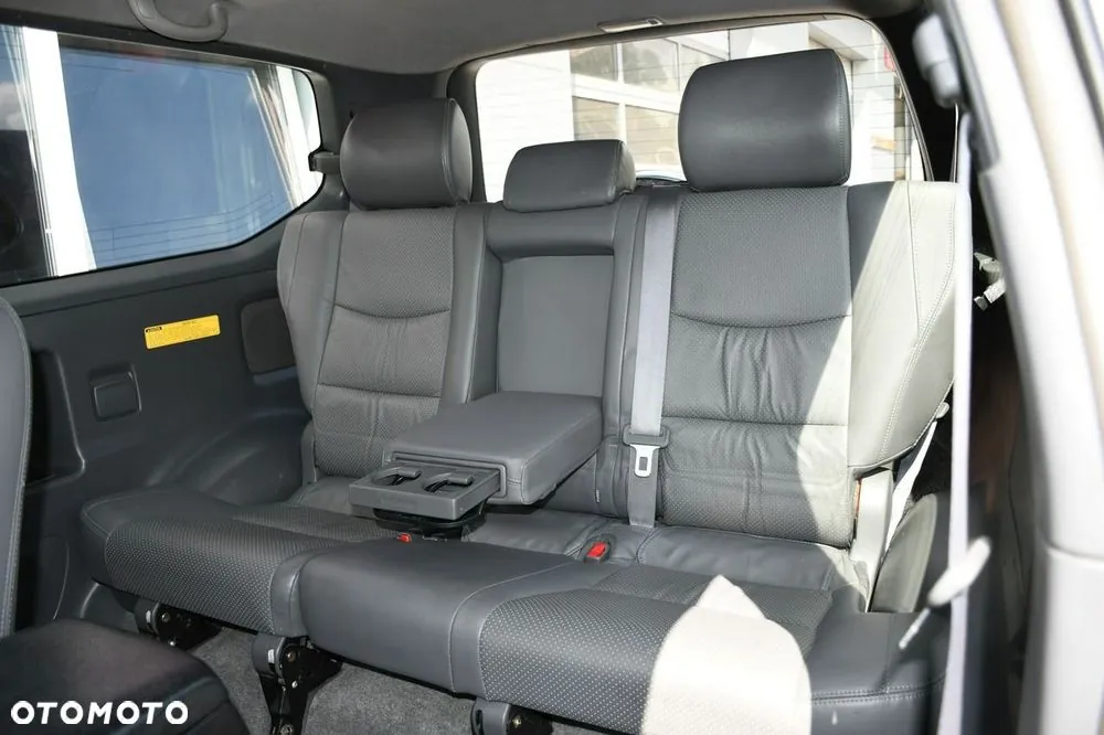Toyota Land Cruiser 2005 photo 5