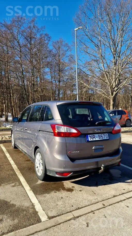 Ford Grand C-Max 2012 photo 2